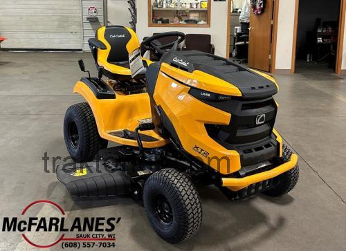 Cub Cadet XT2 LX42 anmeldelser og tekniske specifikationer