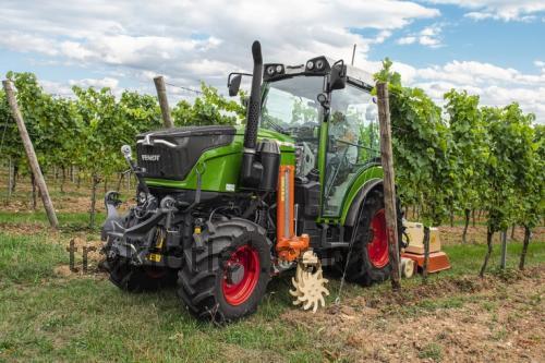 Fendt 200 V tekniske specifikationer og anmeldelser