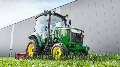 John Deere 3033R tekniske specifikationer og anmeldelser
