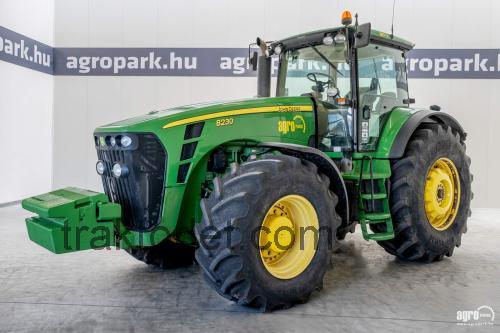 John Deere 8230R tekniske specifikationer og anmeldelser