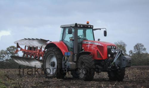 Massey Ferguson 8450 tekniske specifikationer og anmeldelser