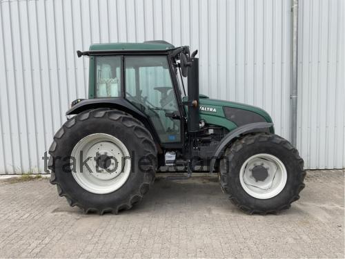 Valtra A93 tekniske specifikationer og anmeldelser